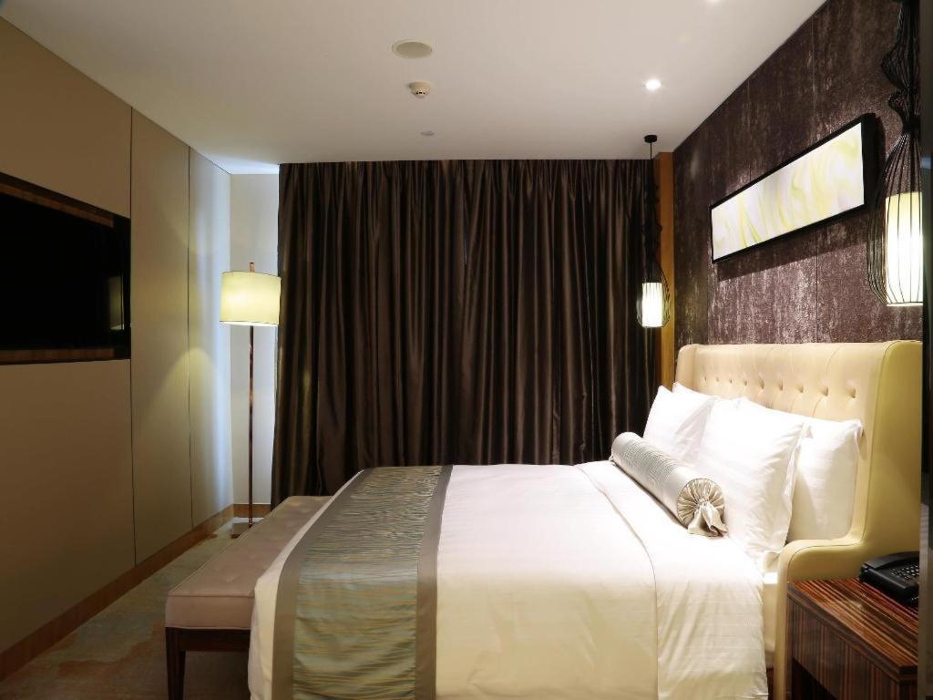 Lia! Beijing Hotel Exterior photo